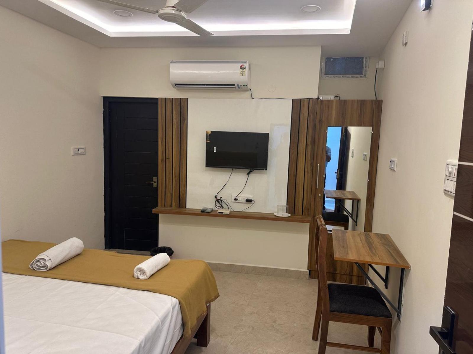 Mahadeepam Residency Villa Tiruvannamalai Exterior photo